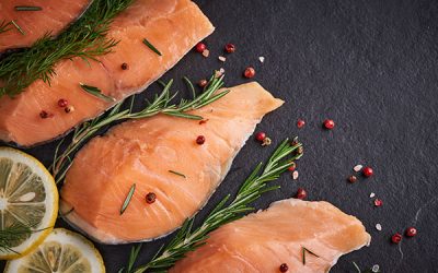 Consumo de pescados y mariscos crudos ¿Es seguro para la salud?